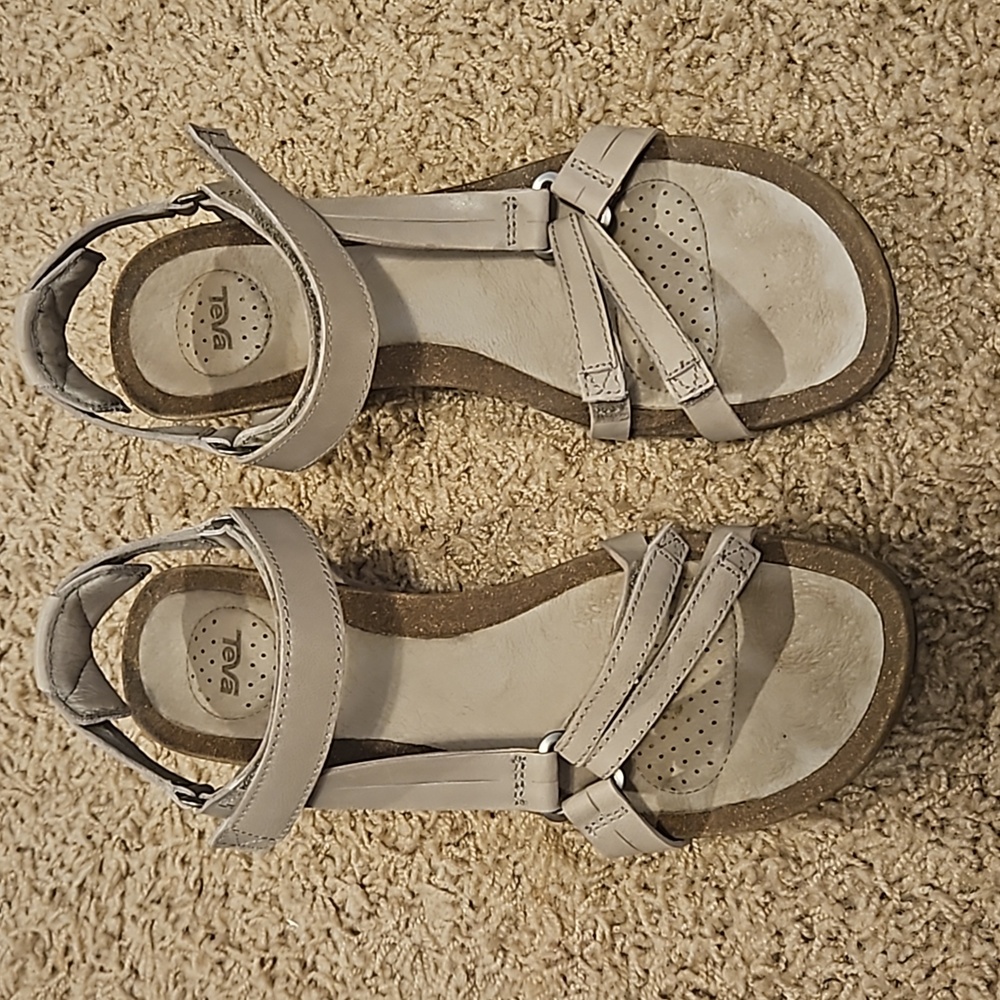 Teva Ysidro Universal Wedge Sandal, Taupe, 10